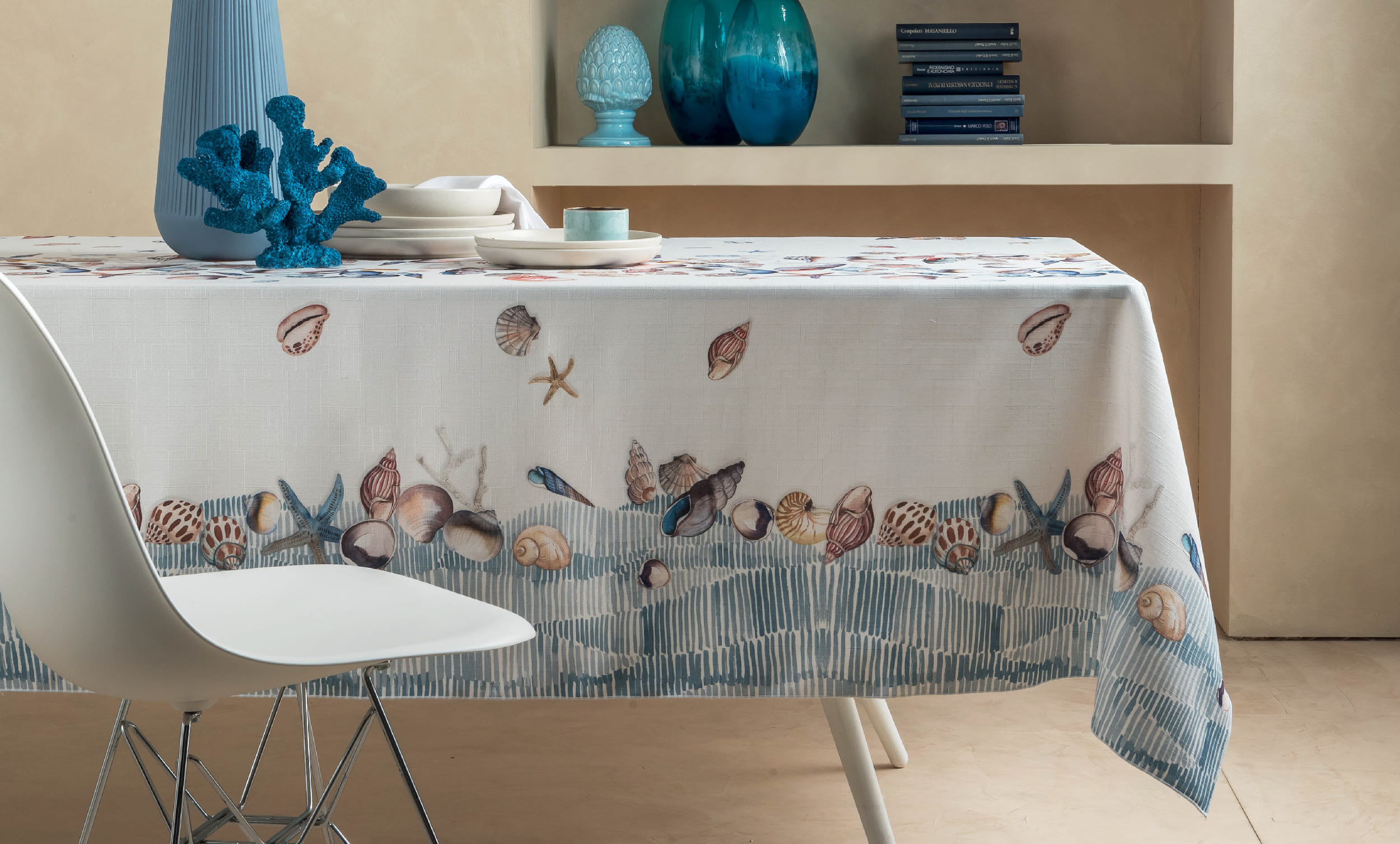 idee-originali-per-apparecchiare-una-tavola-in-stile-marinaro.jpg