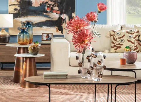 Che tavolino mettere davanti al divano? Guida ai coffee table