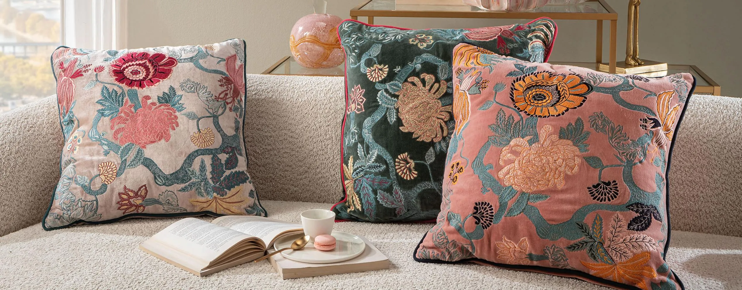 Decorative cushions