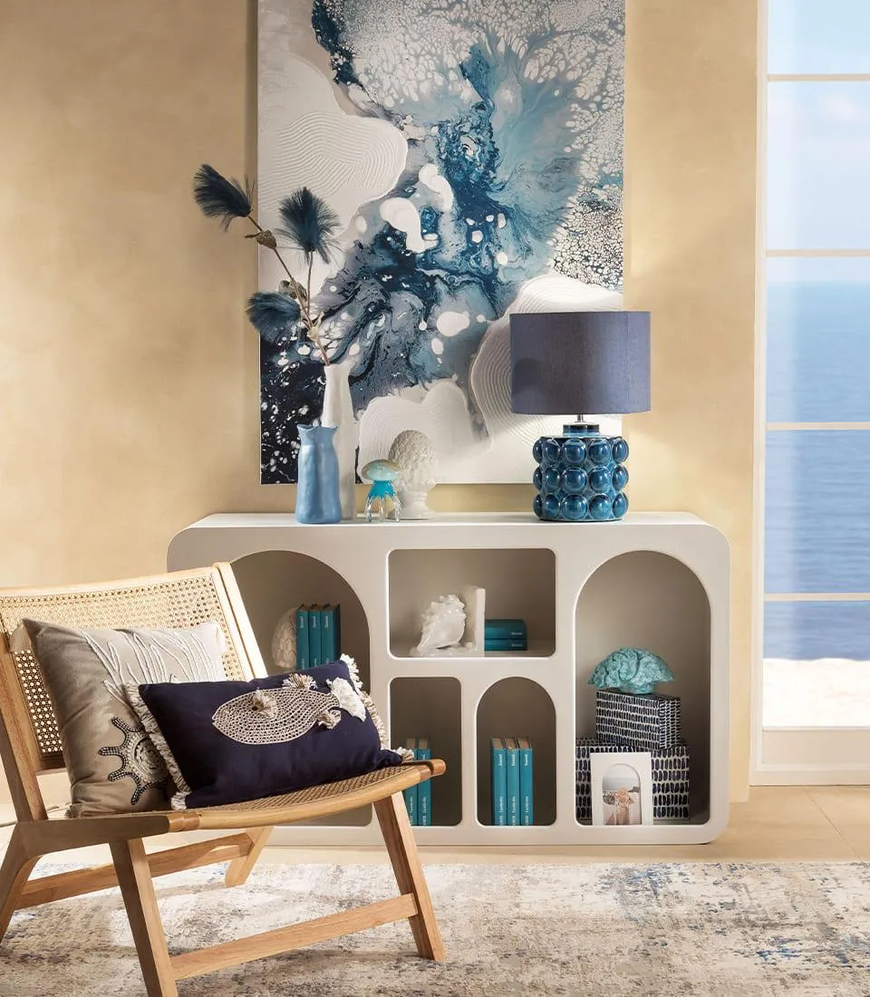 Carpet with embossed decoration