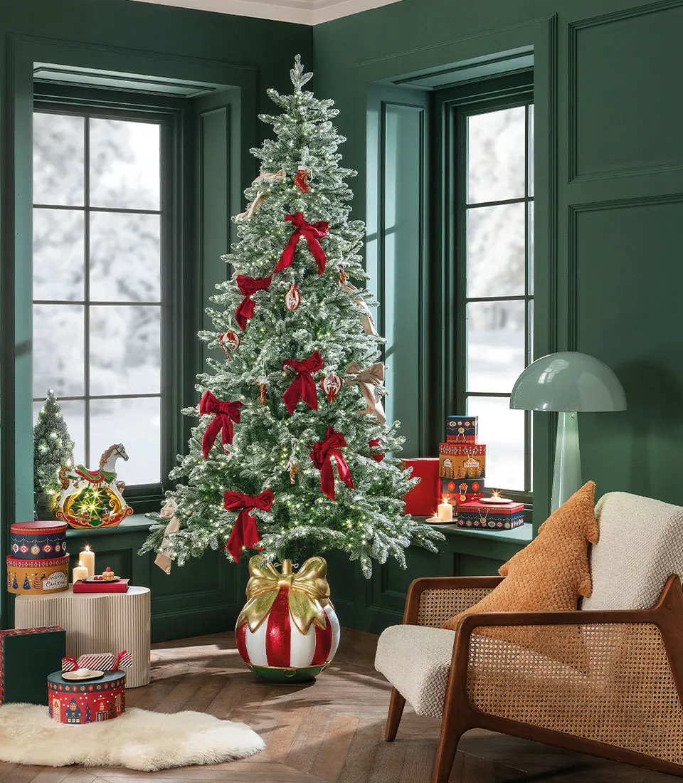 Albero di Natale innevato con MICROLED