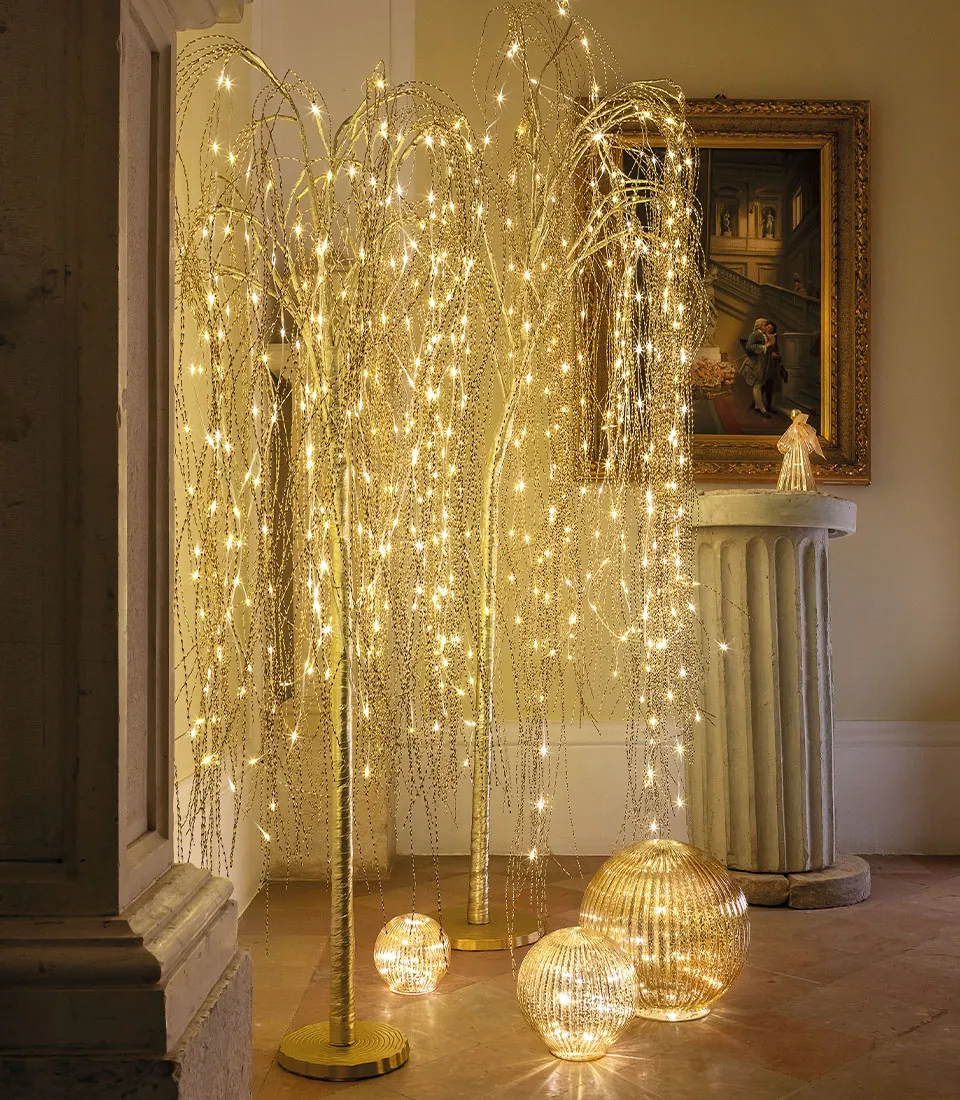 WILLOW, 150H, WITH 234 LEDS