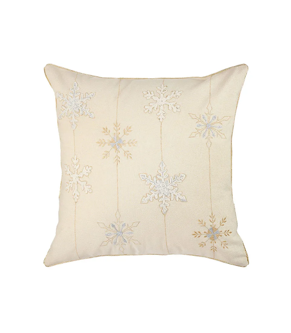 SQUARE CUSHION SNOWFLAKES