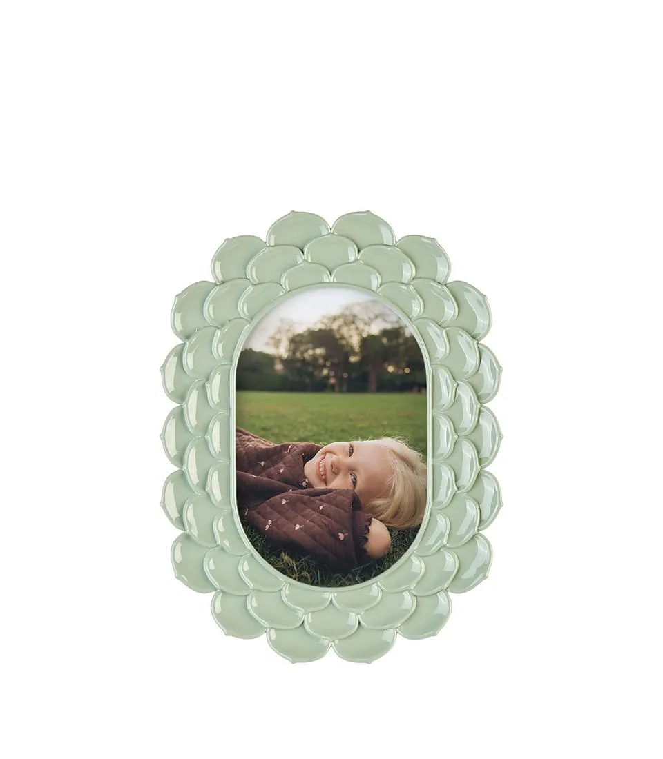 Small oval rectangular photo frame