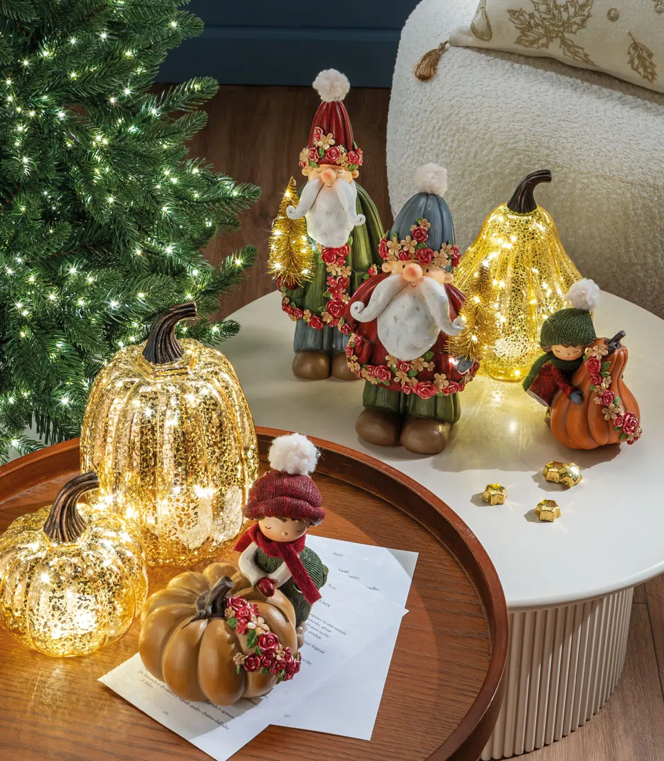 Short decorative Santa Claus