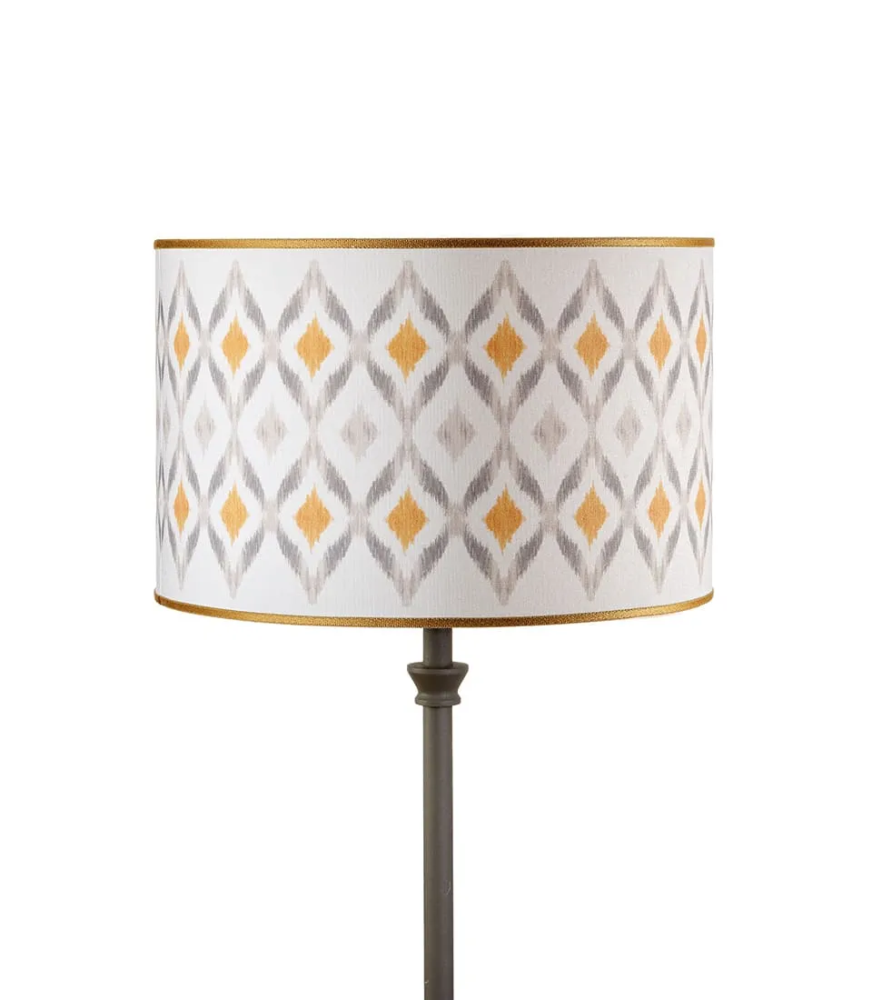 Cylindrical shade - Moiré