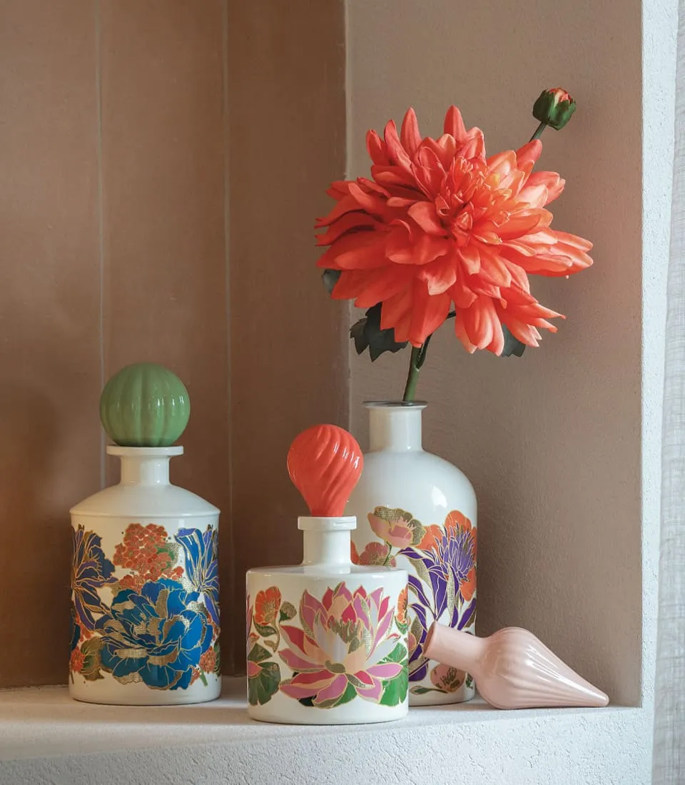PETALI DI LUCE - DECORATIVE BOTTLE WITH LID, 0.50 L