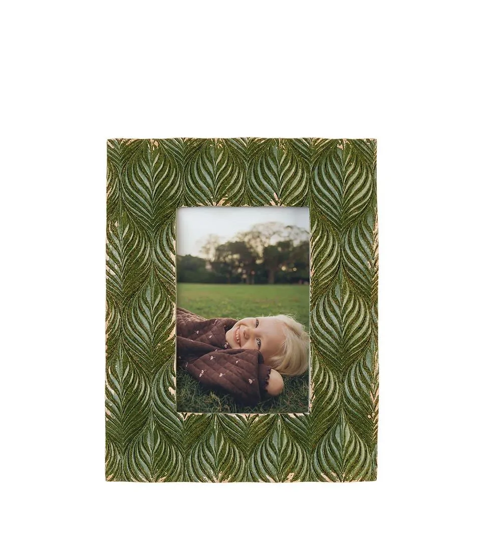 SMALL RECTANGULAR PHOTO FRAME