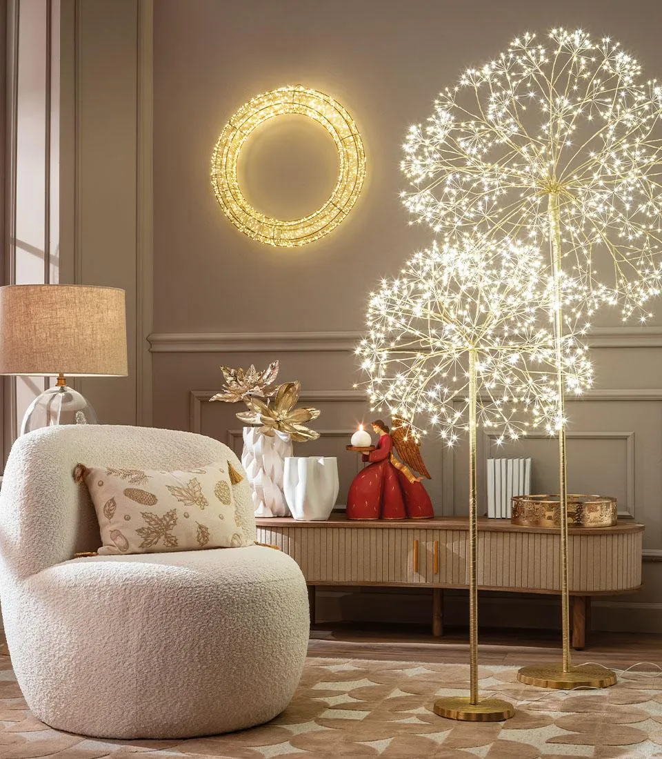 Large decorative wreath