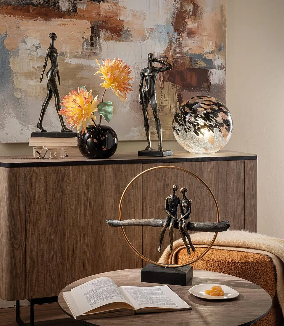 DECORATIVE SCULPTURE WOMAN