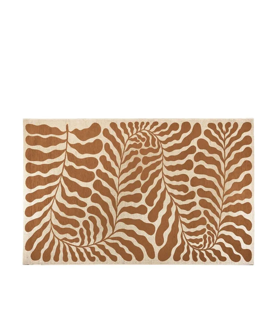 Tappeto con decoro a rilievo