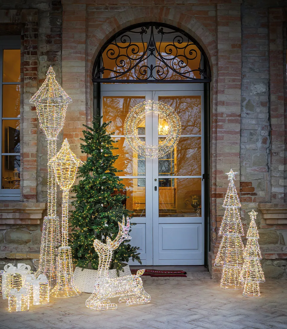Set of decorative items dreams are shining