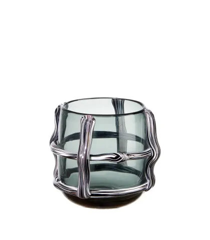 Short vase